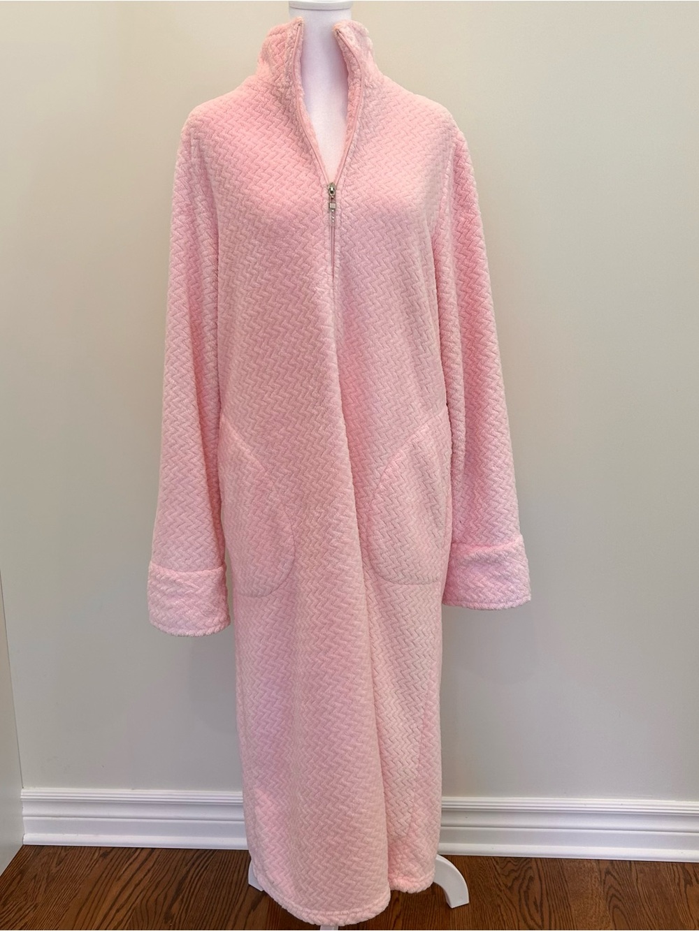 Jessica Bath Robe Long Zip Up Plush Womens Medium Pink